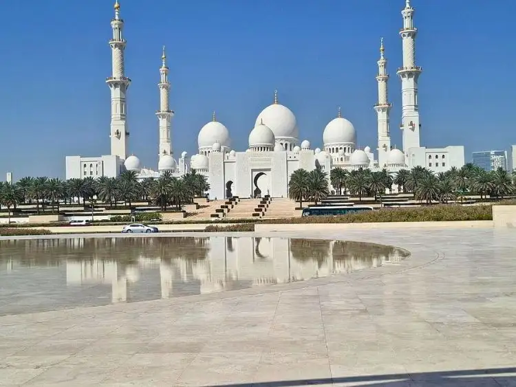 Popular Private Full-Day Abu Dhabi Tour from Dubai